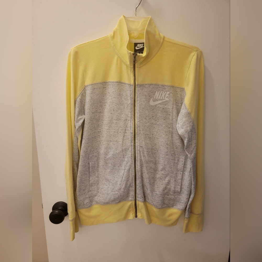 Nike zip up jacket